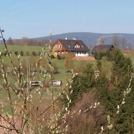 Apartman V Chaloupce Na Vrsku Bernsdorf Zewnętrze zdjęcie