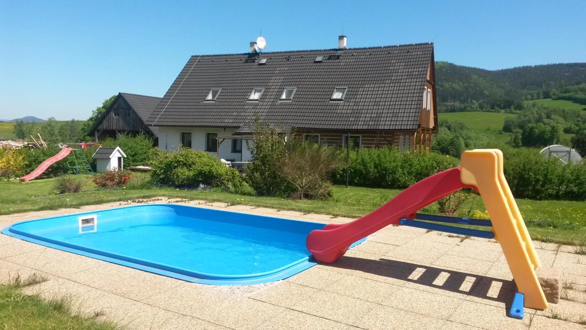 Apartman V Chaloupce Na Vrsku Bernsdorf Zewnętrze zdjęcie