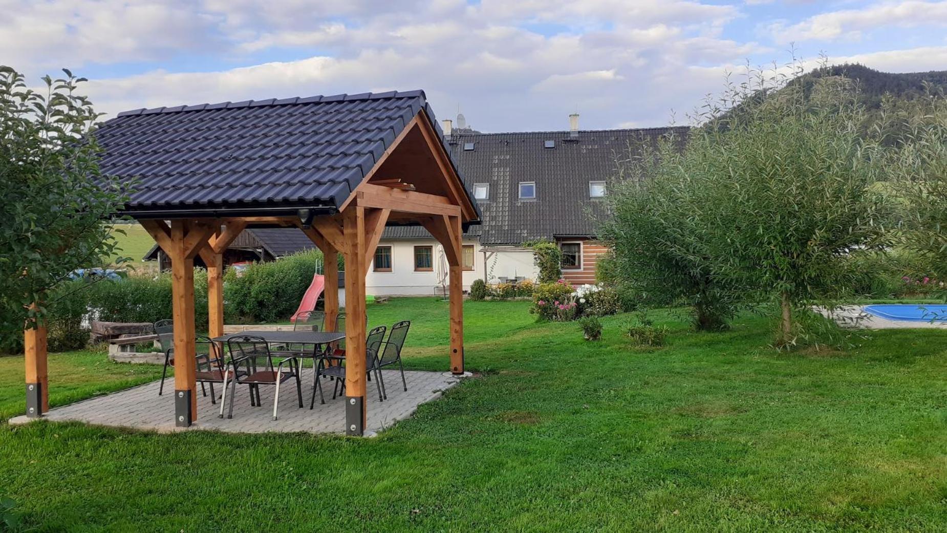 Apartman V Chaloupce Na Vrsku Bernsdorf Zewnętrze zdjęcie